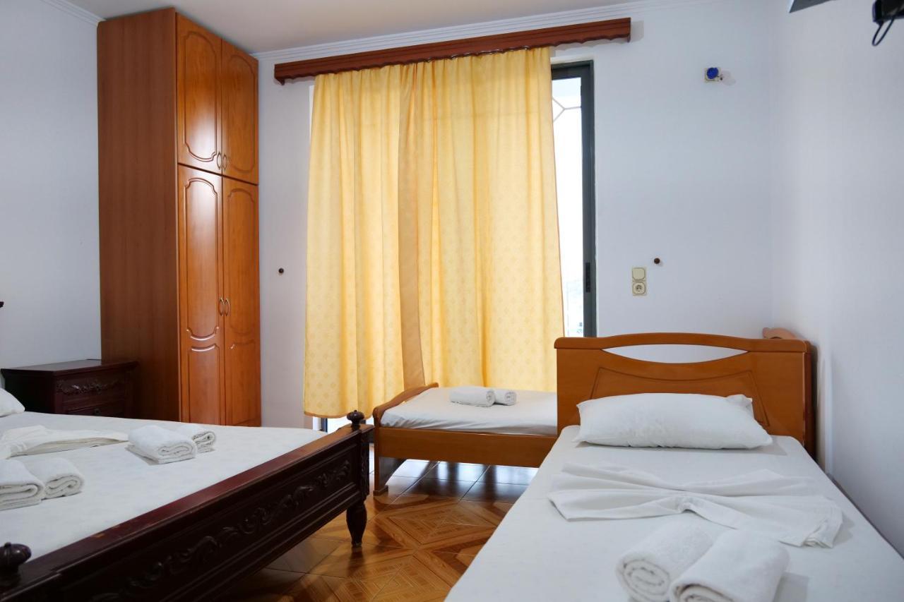 Villa Allkushi Sarandë Exteriör bild