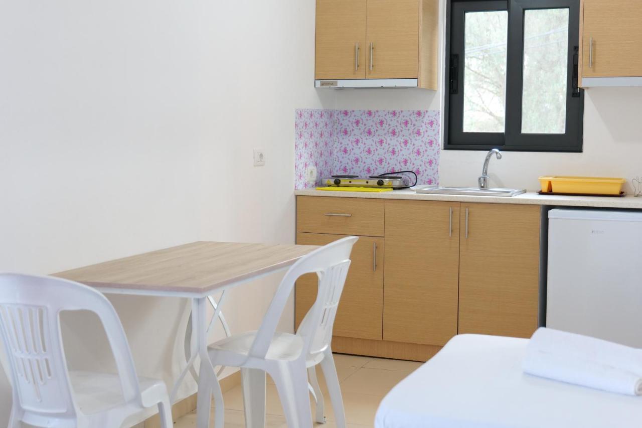 Villa Allkushi Sarandë Exteriör bild