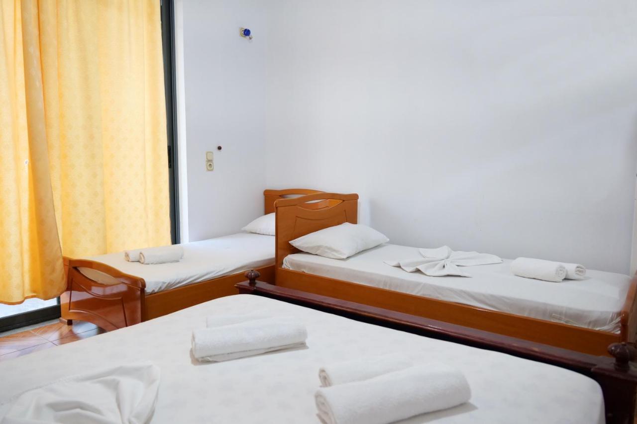 Villa Allkushi Sarandë Exteriör bild