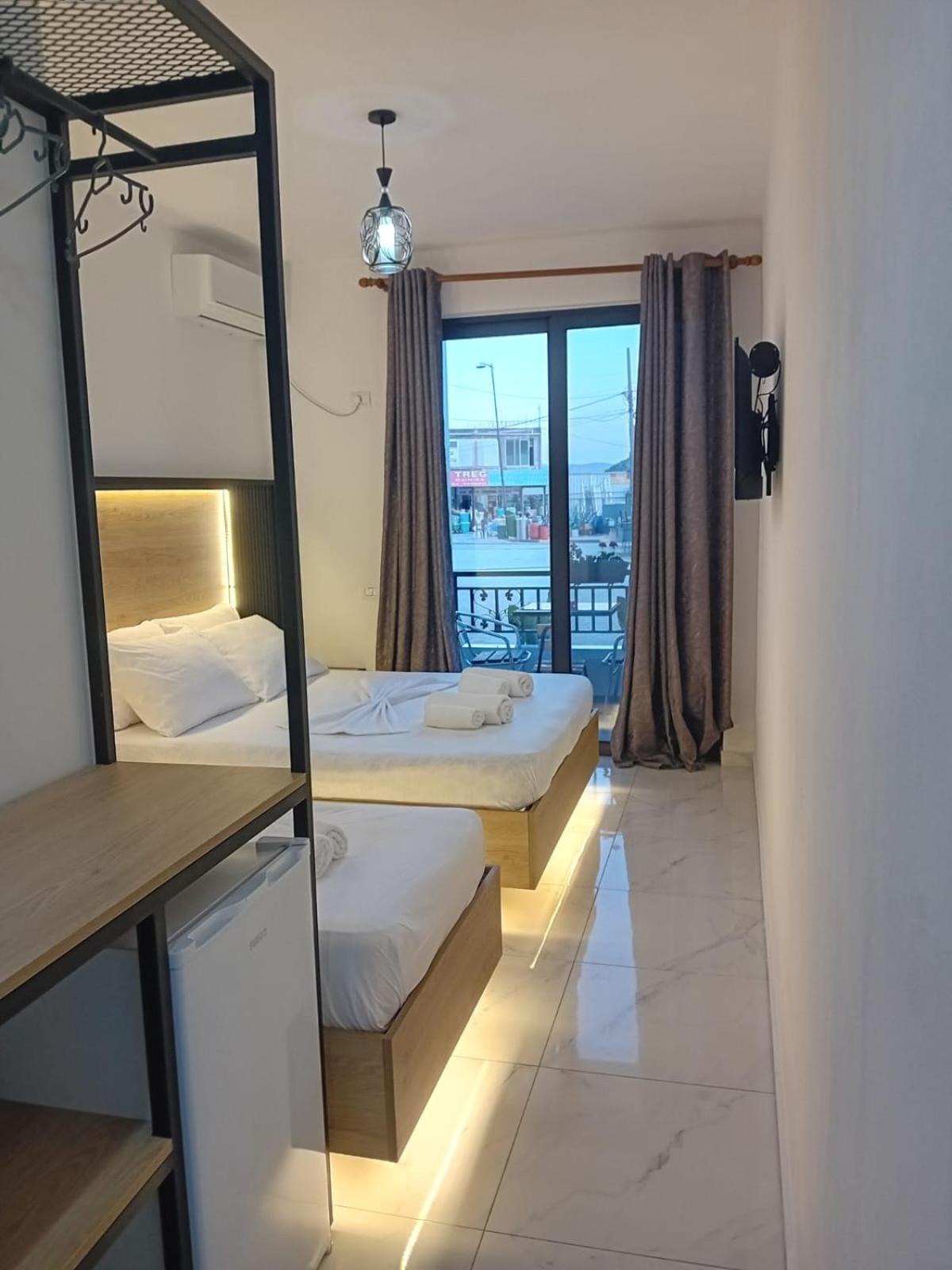 Villa Allkushi Sarandë Exteriör bild