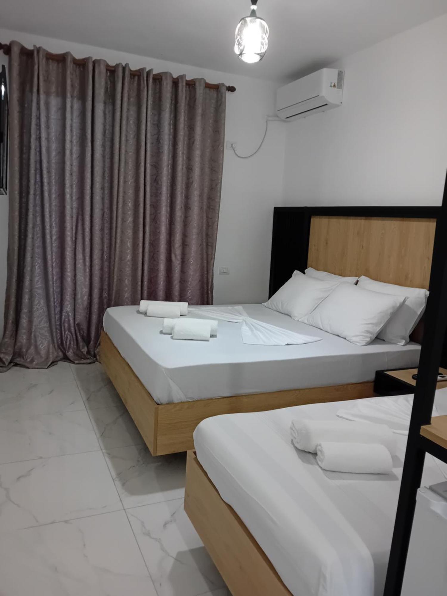 Villa Allkushi Sarandë Rum bild