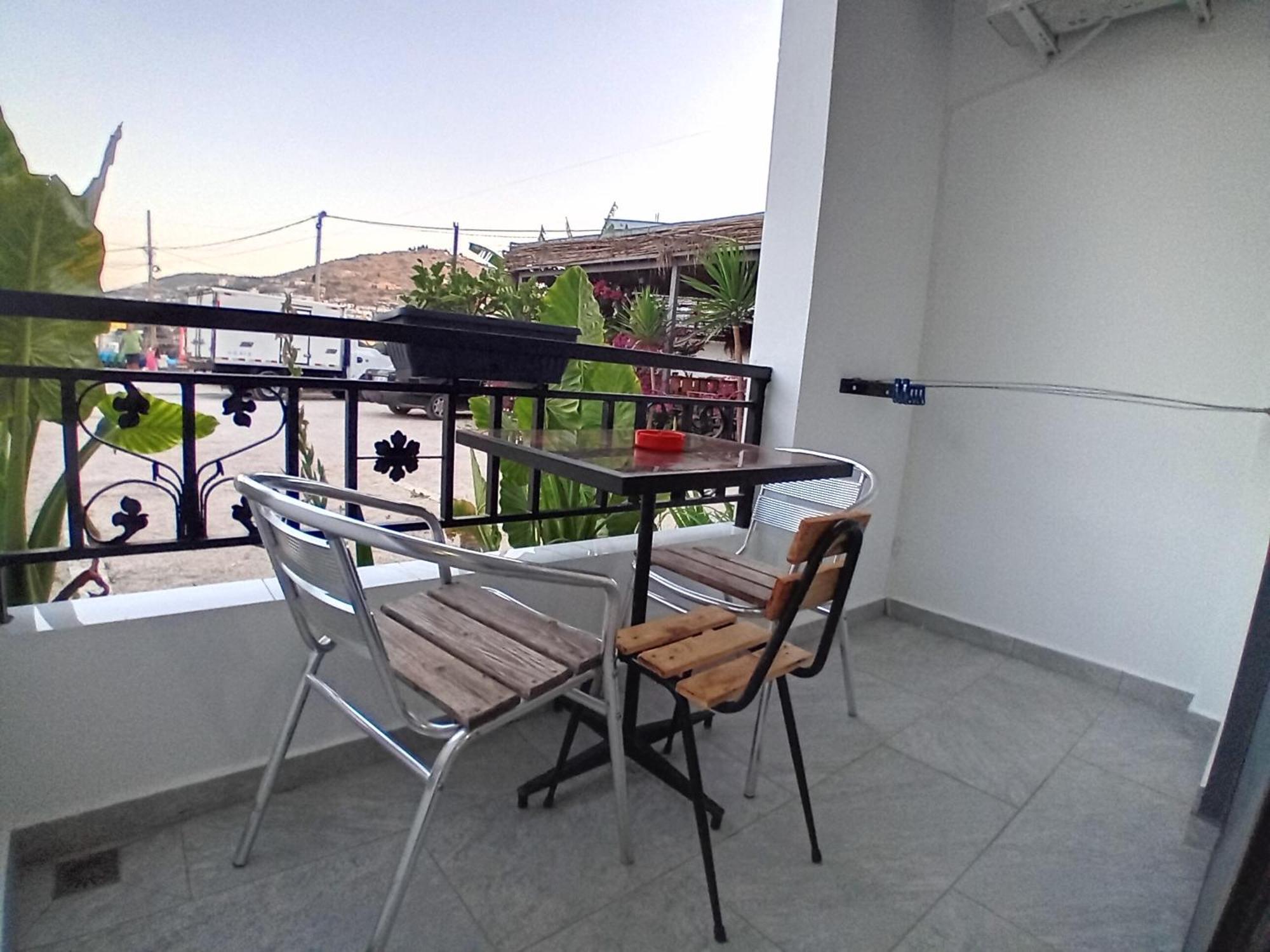 Villa Allkushi Sarandë Rum bild