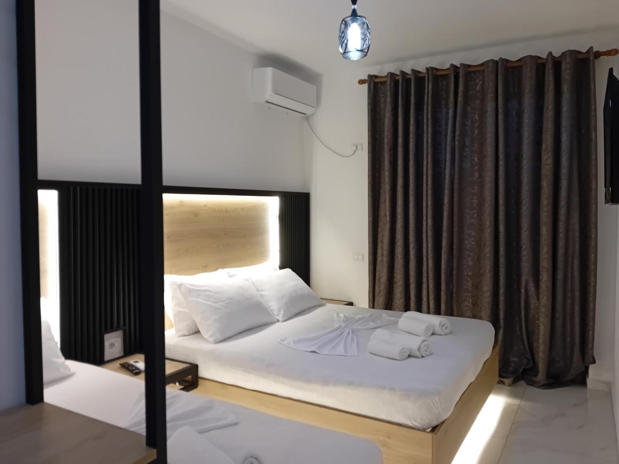 Villa Allkushi Sarandë Exteriör bild