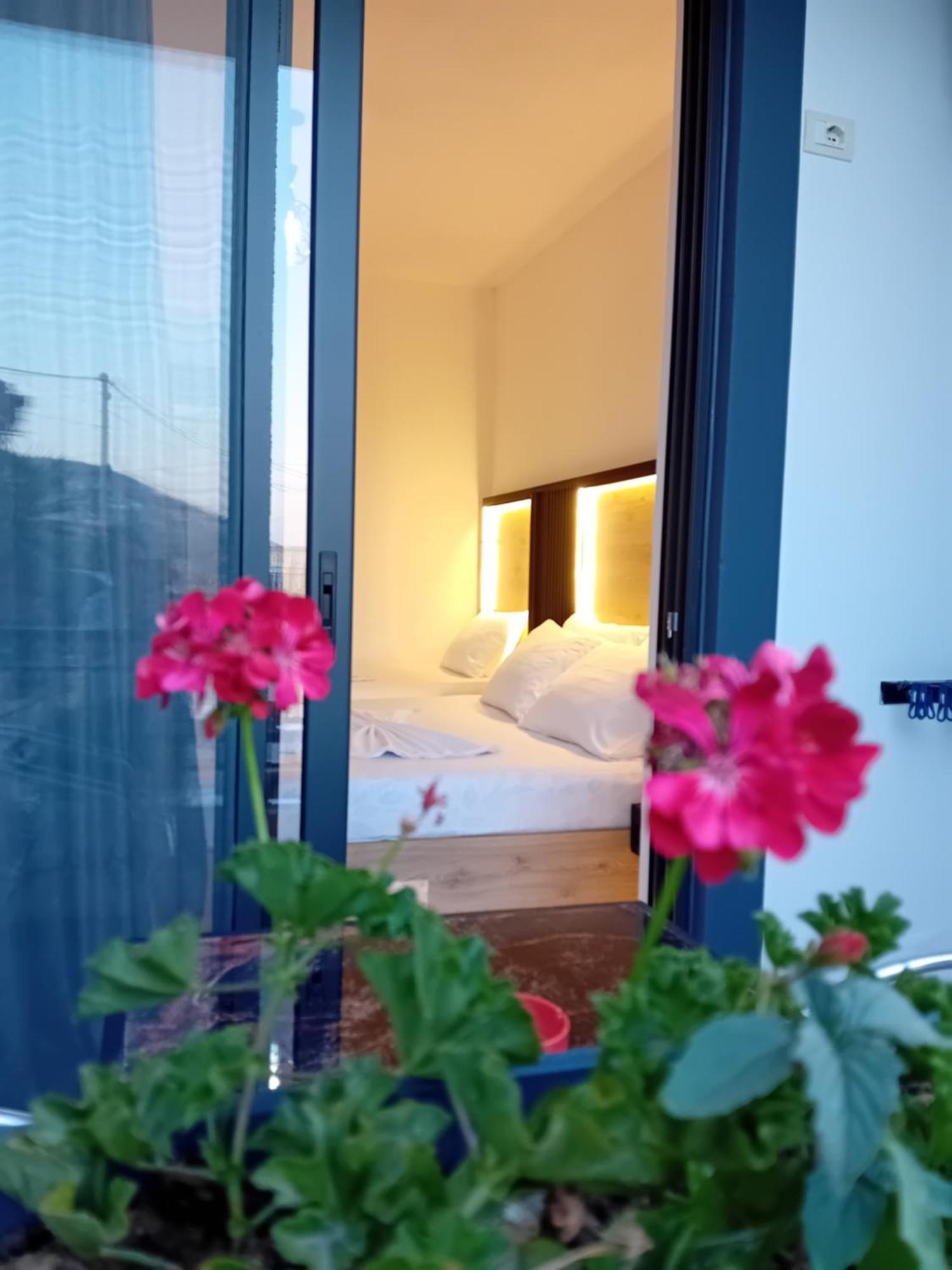 Villa Allkushi Sarandë Exteriör bild
