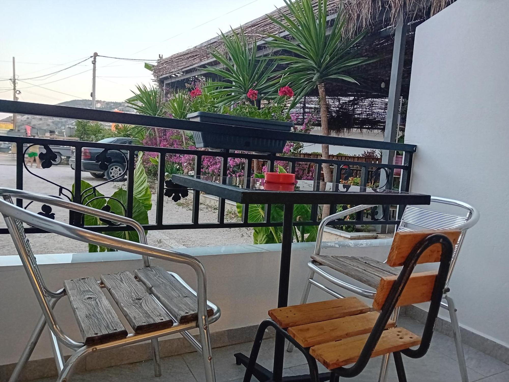 Villa Allkushi Sarandë Rum bild